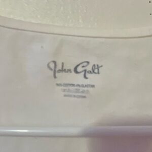 BRANDY MELVILLE BASIC WHITE TOP